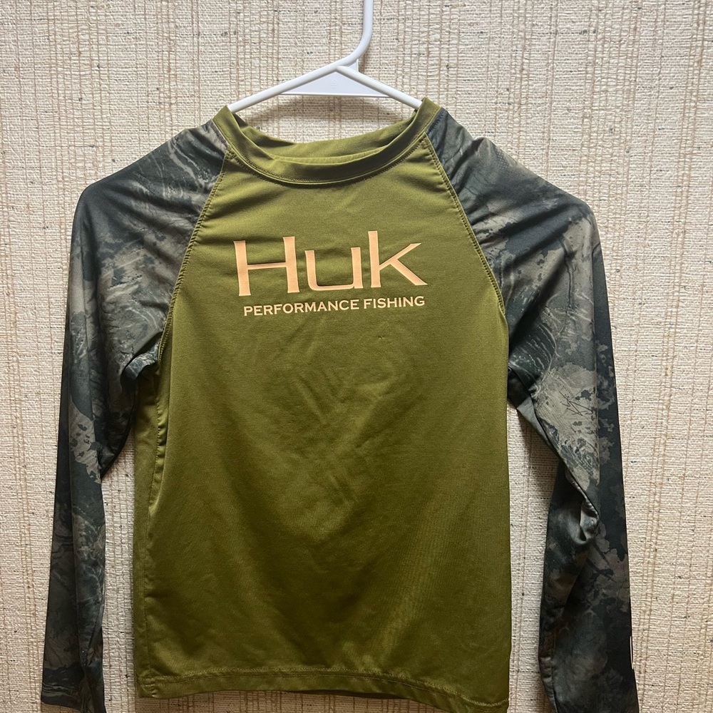 Huk Green Long Sleeve Performance Tee Camouflage Size Small EUC